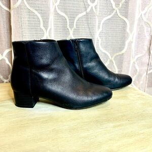 Clark Collection black leather ankle boots
